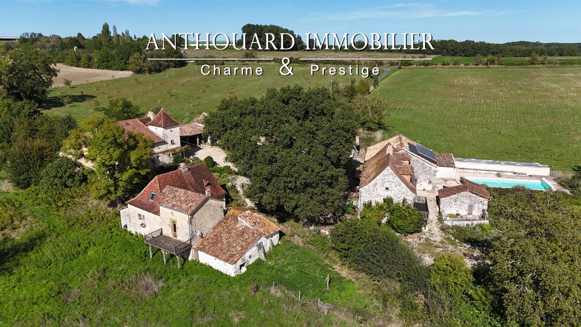 Maison 13 pièces 445 m² · à Monpazier · 445 m² · 790 000 €