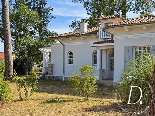 Maison 5 pièces 160 m² · à Mont-de-Marsan · 160 m² · 456 000 €