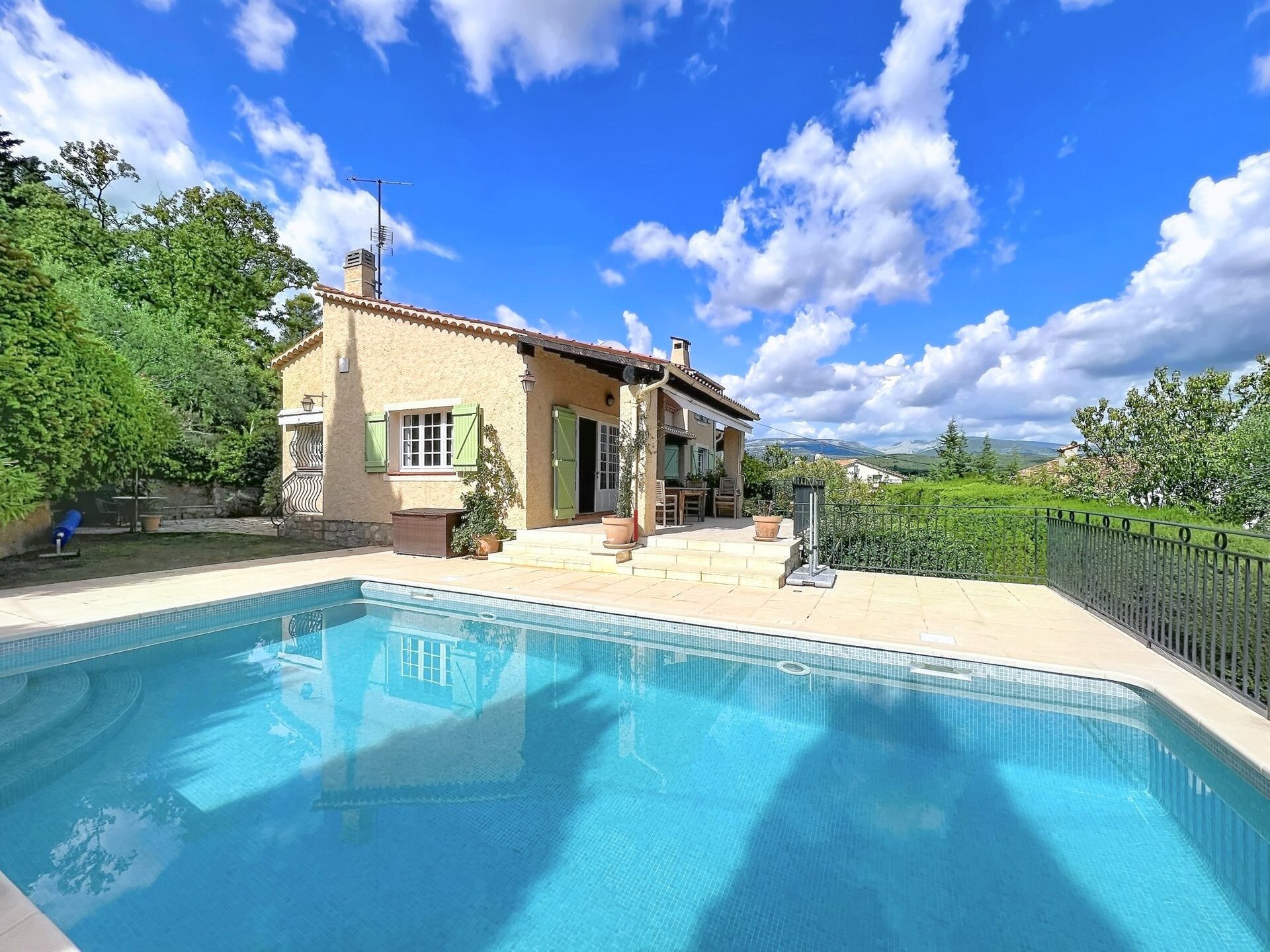 Maison à vendre, 130m², Tourrettes