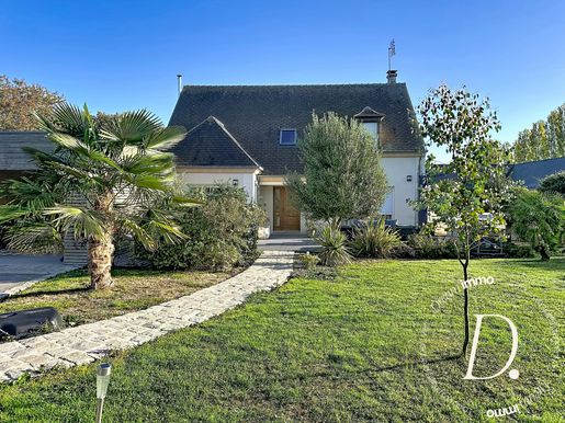Maison 6 pièces 210 m² · à Vexin-sur-Epte · 210 m² · 460 700 €