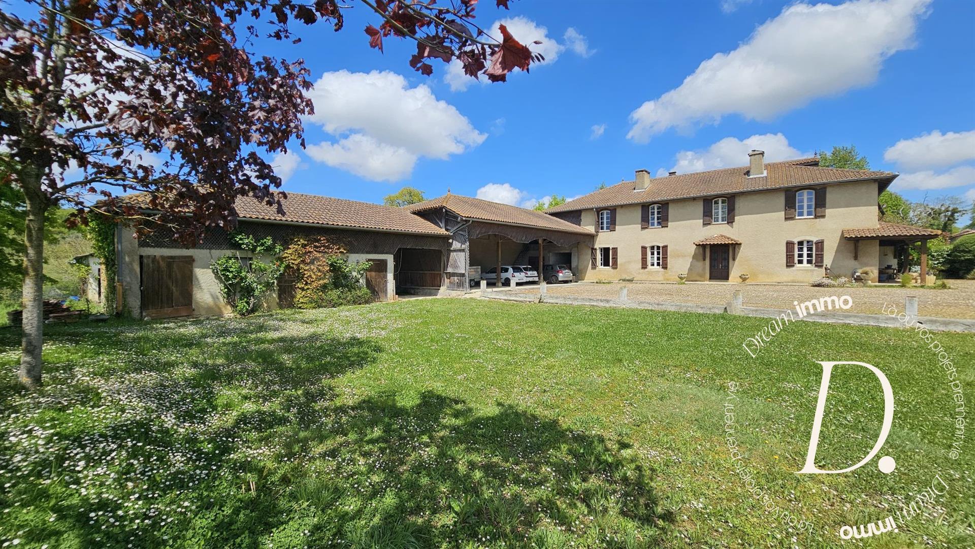 Maison à vendre, 280m², Castelnau-Magnoac