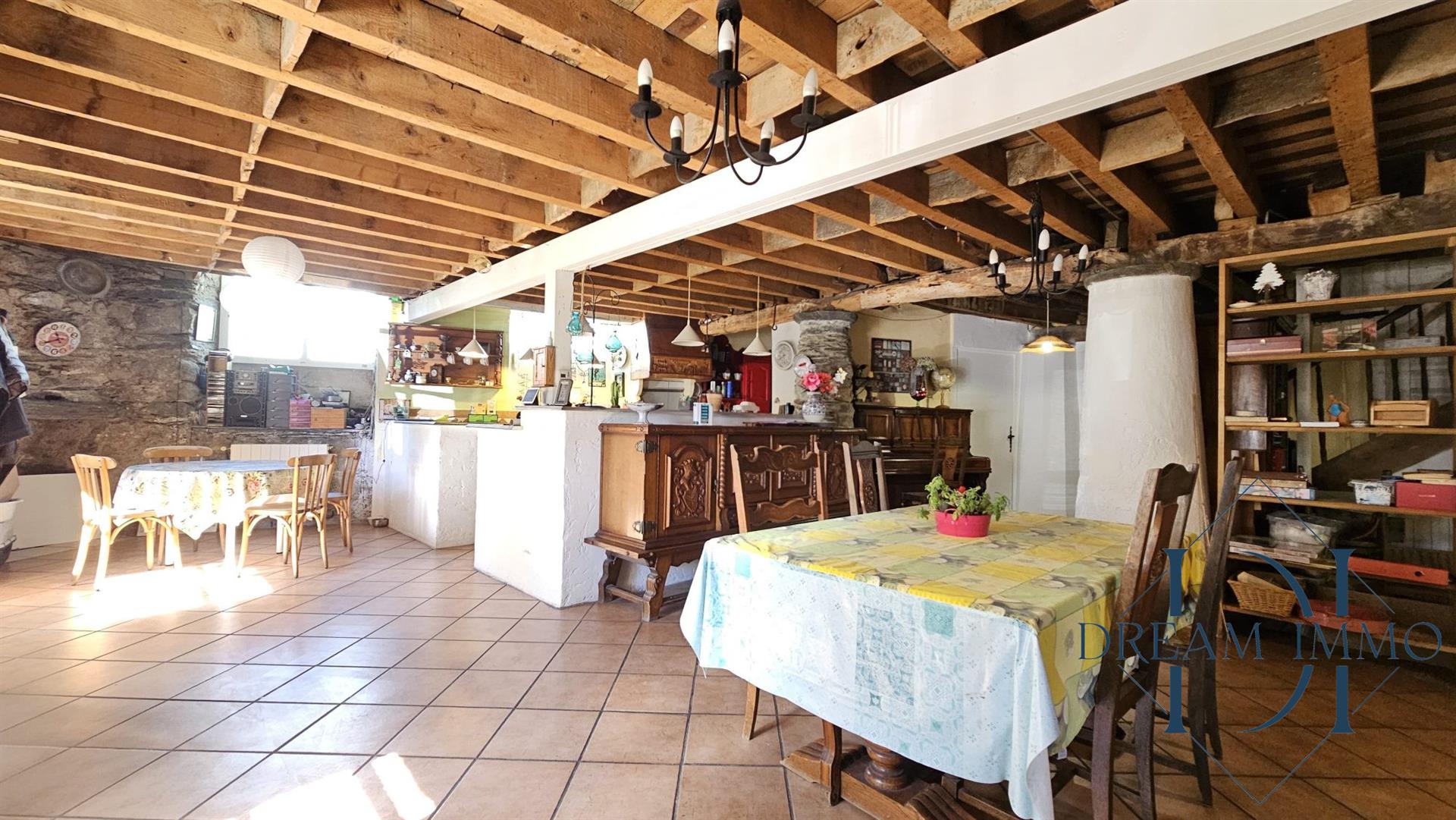 Maison à vendre, 380m², Argelès-Gazost