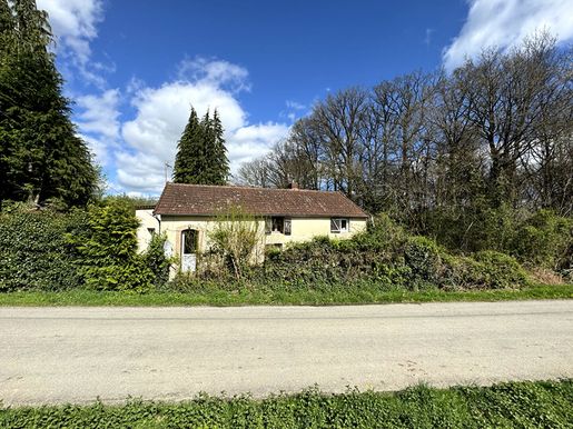 Maison 6 pièces 162 m² · à Bénévent-l'Abbaye · 162 m² · 110 000 €