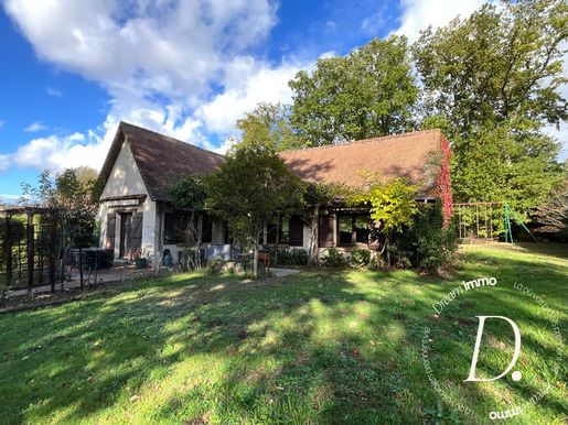 Maison 6 pièces 147 m² · aux Trois Lacs · 147 m² · 330 000 €
