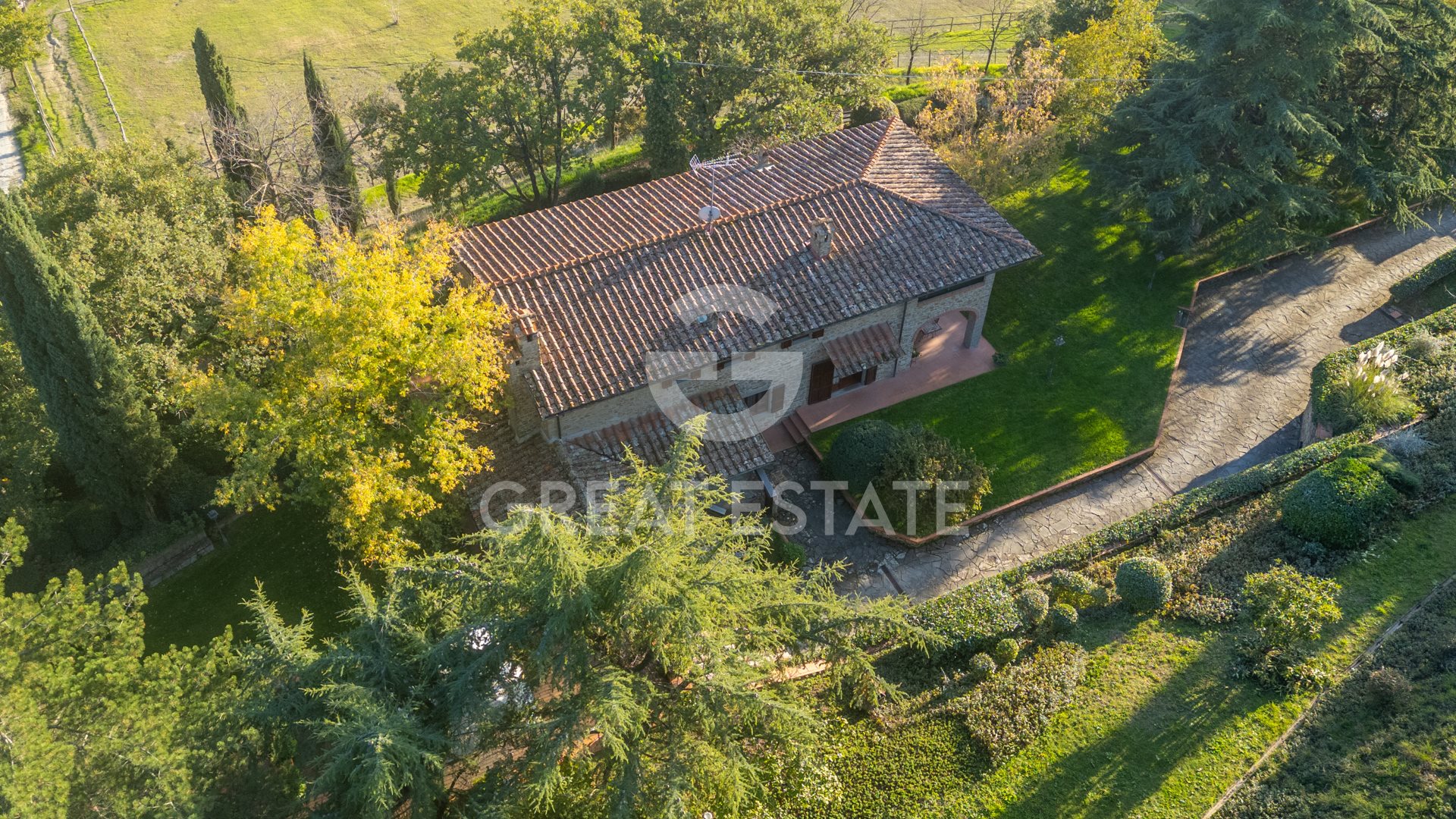 Purchase: House (52100)