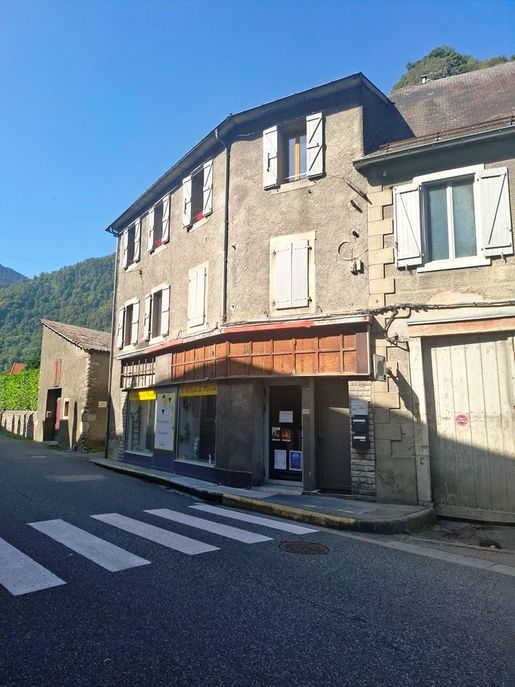 Maison 3 pièces 285 m² · à Saint-Béat-Lez · 285 m² · 168 000 €