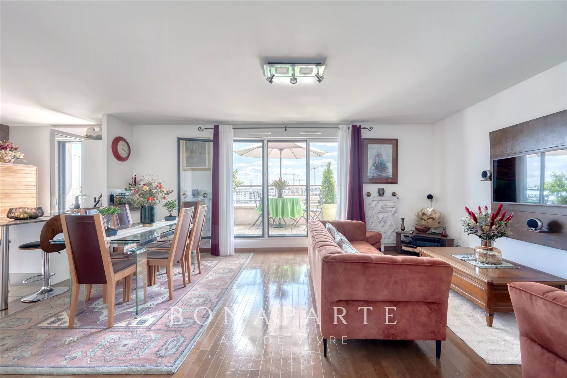 Appartement à vendre, 105m², Suresnes