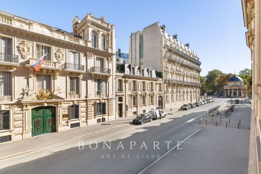 Appartement 7 pièces 240 m² · à Paris 17ème · 240 m² · 2 835 000 €