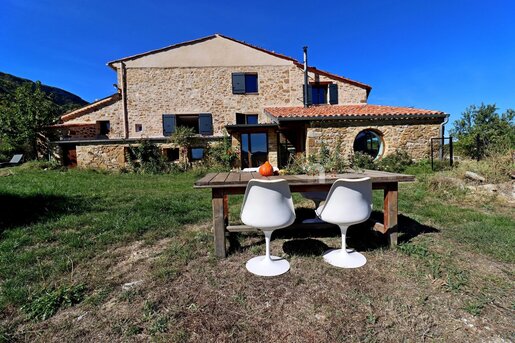 Maison 7 pièces 252 m² · à Roussieux · 252 m² · 780 000 €