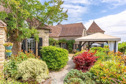 Maison 7 pièces 135 m² · à Fanlac · 135 m² · 284 000 €