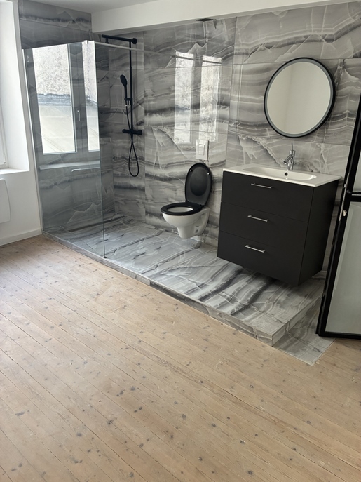 Immeuble 125 m² · à Ailly-sur-Meuse · 125 m² · 139 100 €