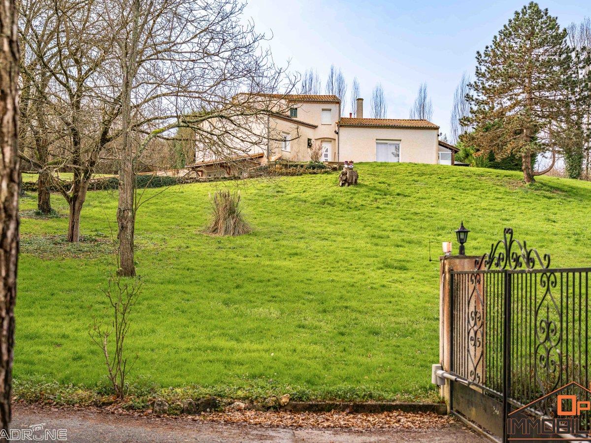 Maison à vendre, 140m², Allez-et-Cazeneuve