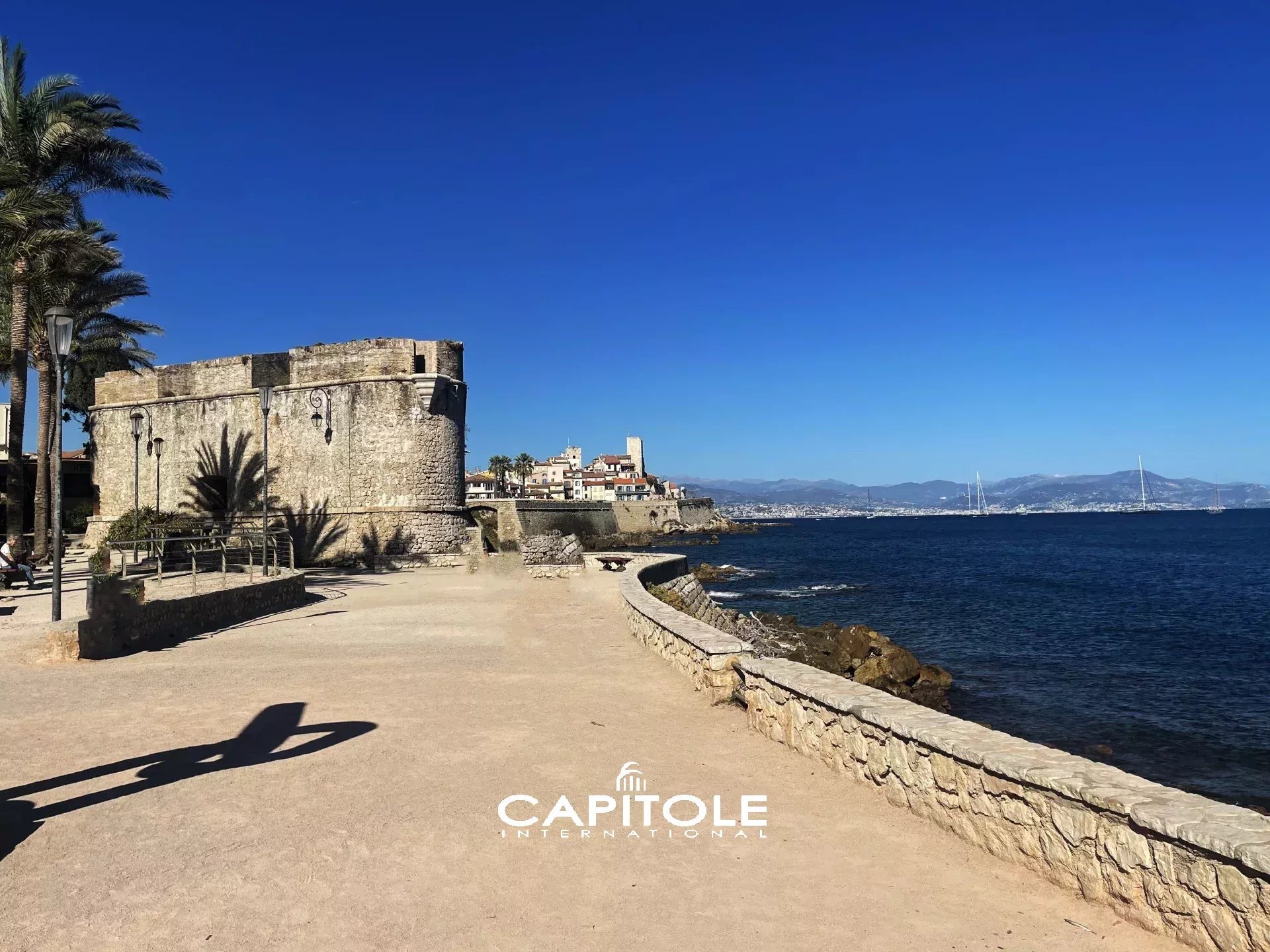 Antibes Centre – Bright 2/3-Room Apartment Close to the Beaches - Vue 2