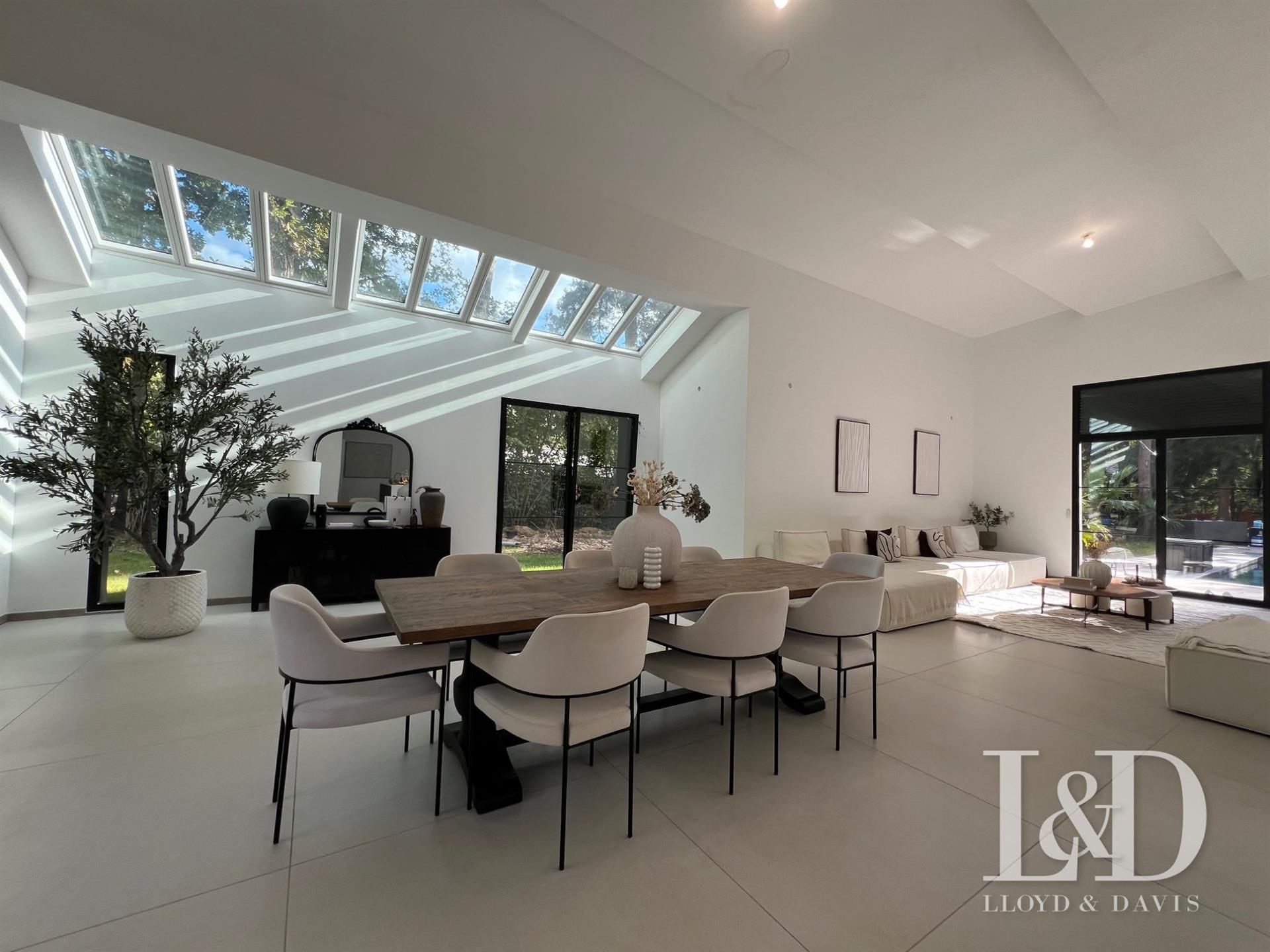 Maison à vendre, 400m², Roissy-en-France