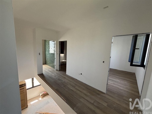 Advert pic 0