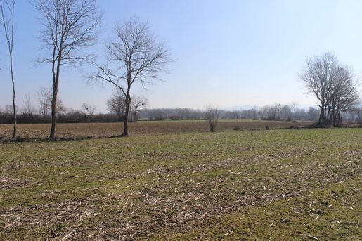 Terrain 90 m² · à Montréjeau · 90 m² · 44 000 €