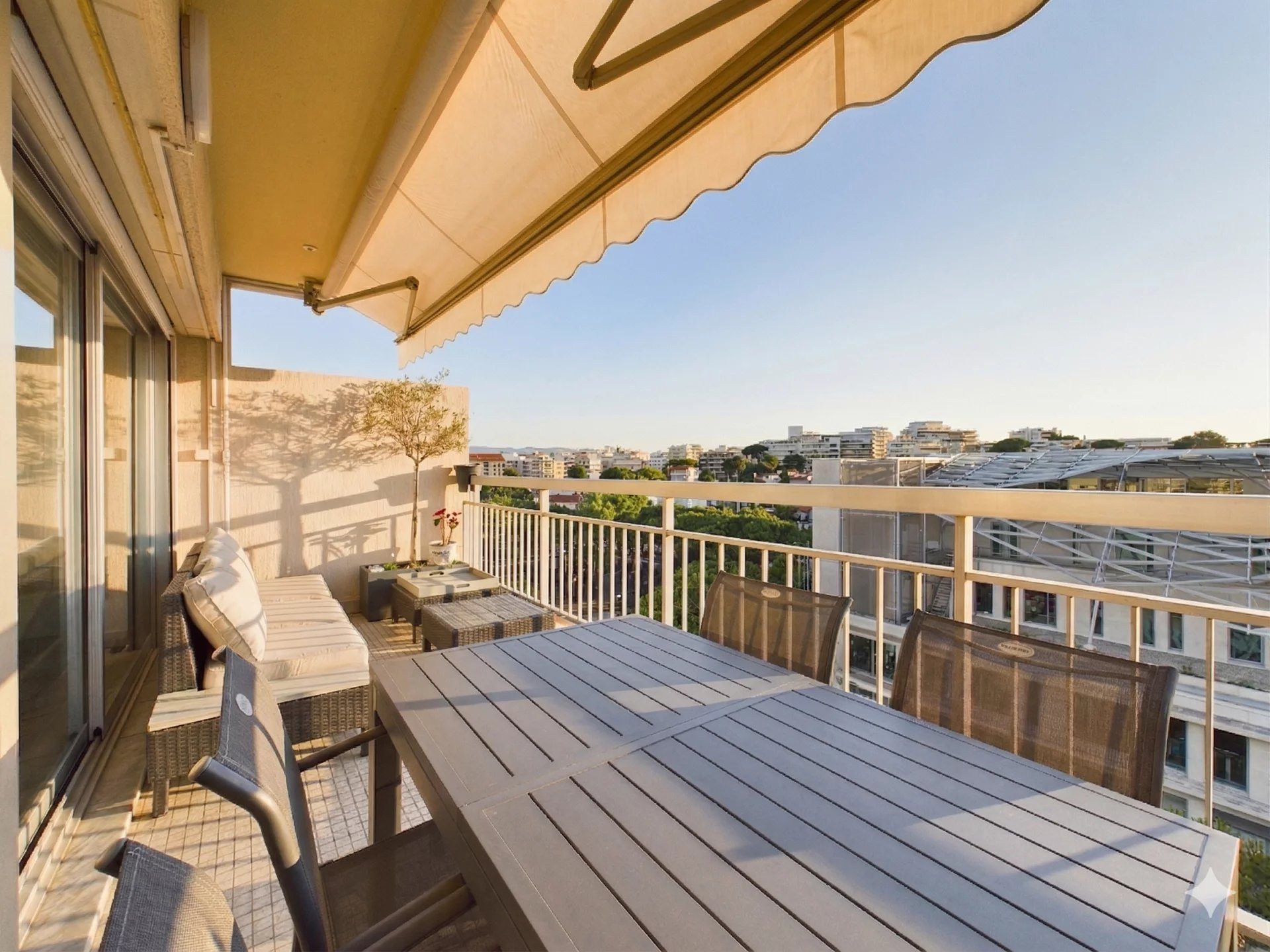 Appartement à vendre, 54m², Juan-les-Pins