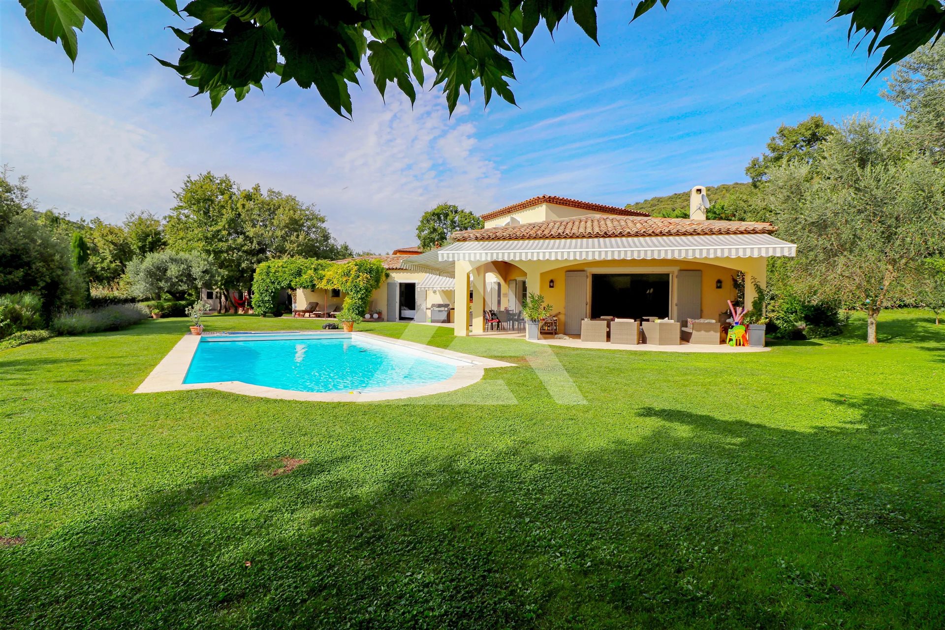 Maison à vendre, 180m², Peille