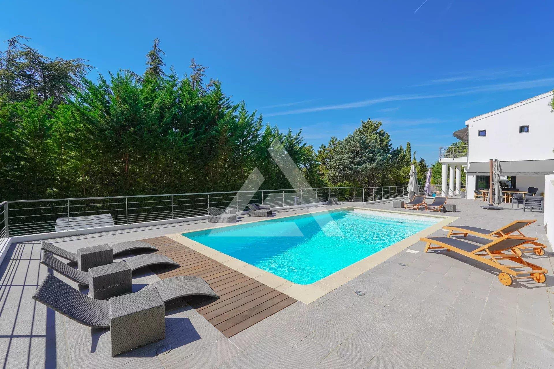 Maison à vendre, 404m², Peille
