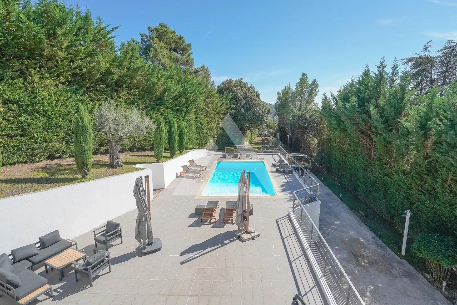 Maison à vendre, 404m², Peille