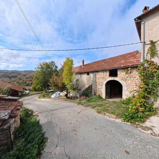 Maison 4 pièces 158 m² · à Saint-Martin-en-Vercors · 158 m² · 346 000 €