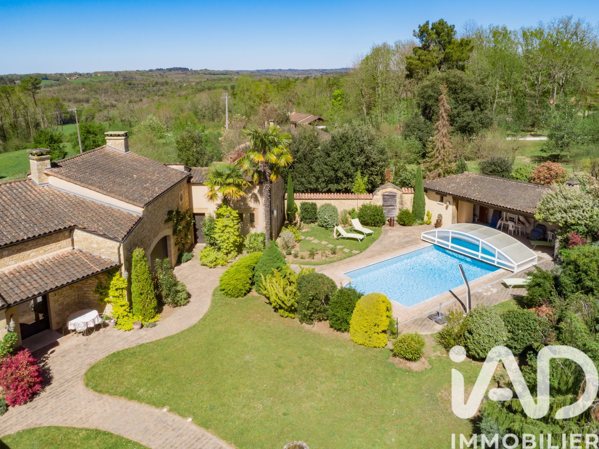Maison à vendre, 275m², Marcillac-Saint-Quentin