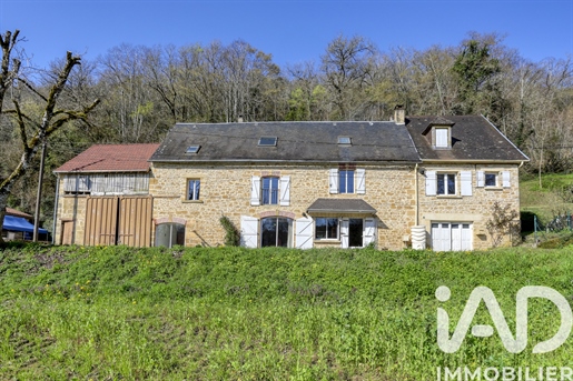 Maison 7 pièces 284 m² · à Carsac-Aillac · 284 m² · 320 000 €