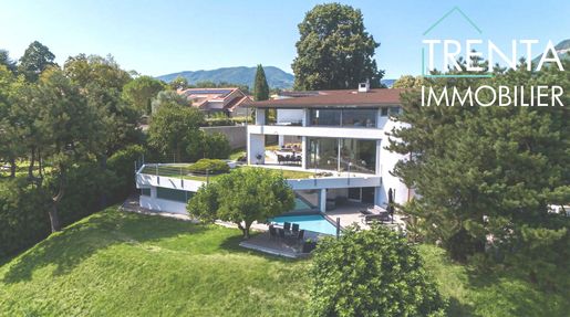 Maison 10 pièces 457 m² · à Saint-Jean-de-Moirans · 457 m² · 1 495 000 €