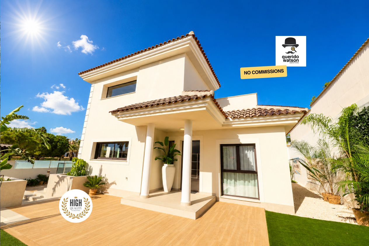 Detached villa with private pool and solarium