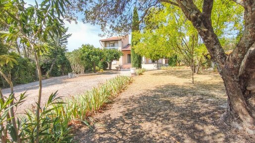 Maison 5 pièces 122 m² · à Uzès · 122 m² · 305 000 €