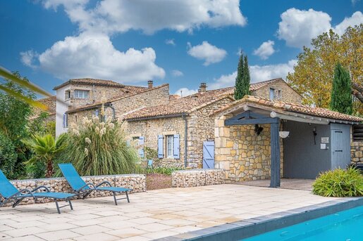 Maison 12 pièces 280 m² · à Uzès · 280 m² · 749 000 €