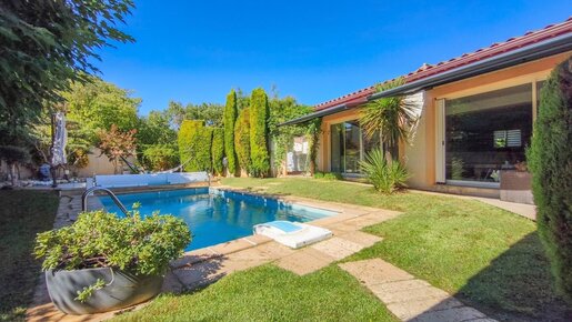 Maison 6 pièces 180 m² · à Sommières · 180 m² · 479 000 €