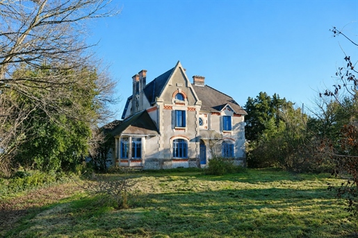 16 pièces 678 m² · à Baignes-Sainte-Radegonde · 678 m² · 367 000 €