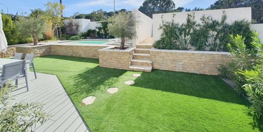 Roquebrune-sur-Argens (Var) photo 2