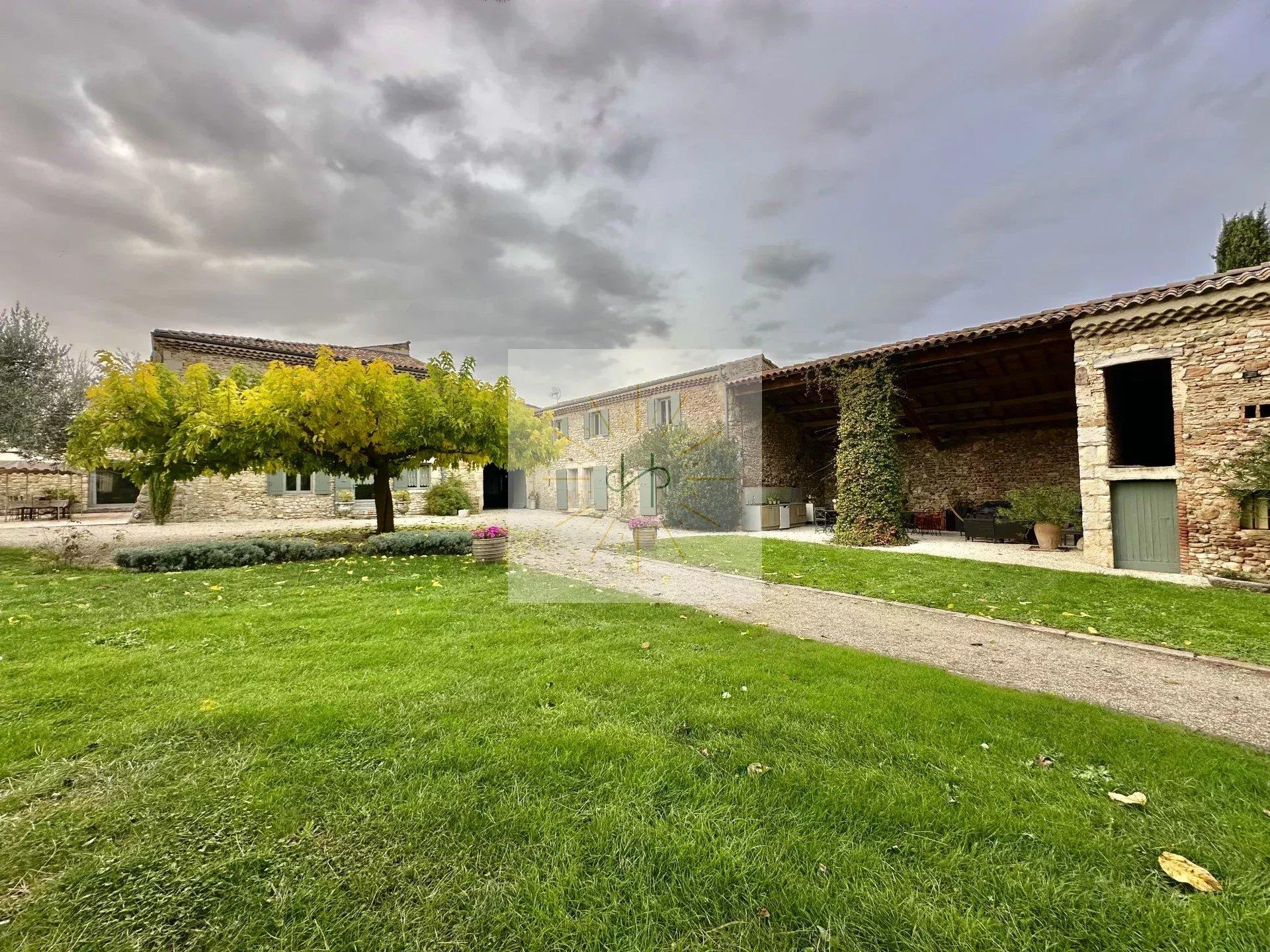 Maison à vendre, 439m², Mirmande