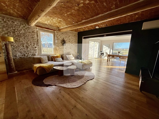 Maison 8 pièces 257 m² · à La Bâtie-Rolland · 257 m² · 790 000 €