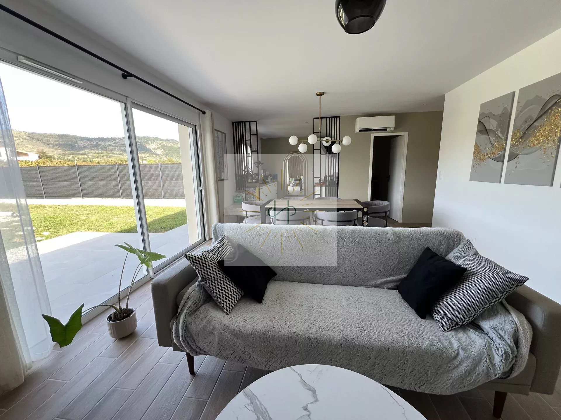 Maison à vendre, 89m², Alba-la-Romaine
