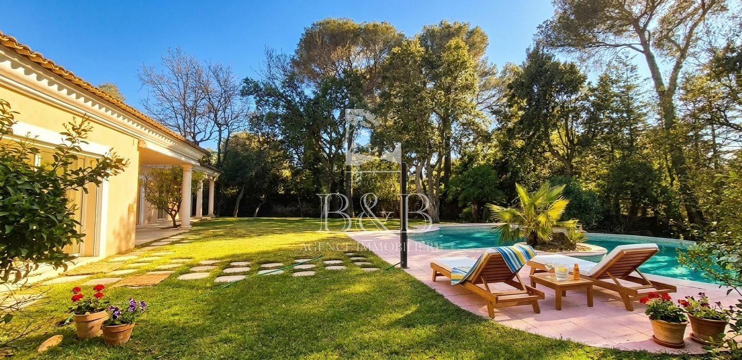 Maison à vendre, 230m², Saint-Raphaël