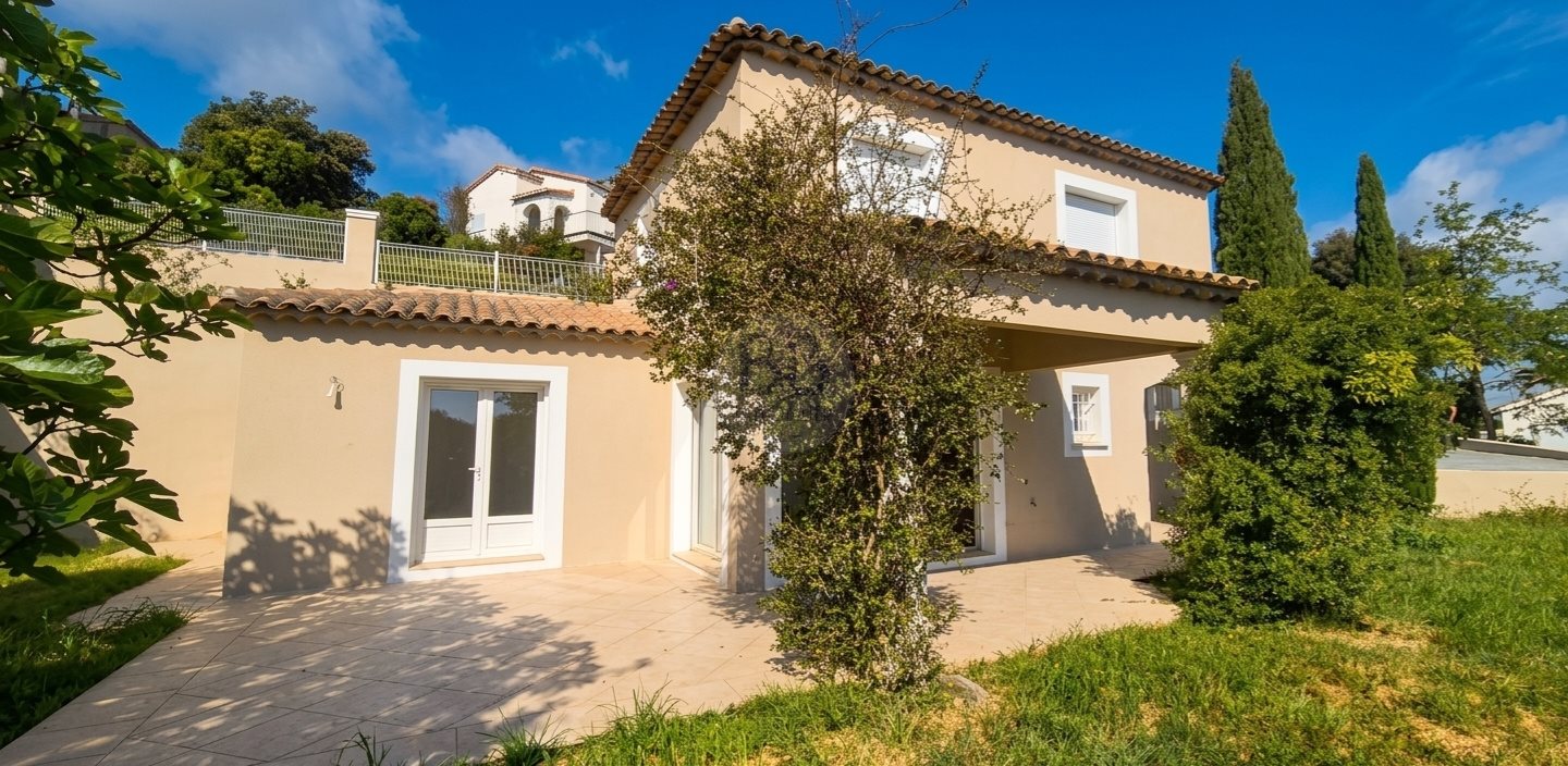 Maison à vendre, 108m², Fréjus