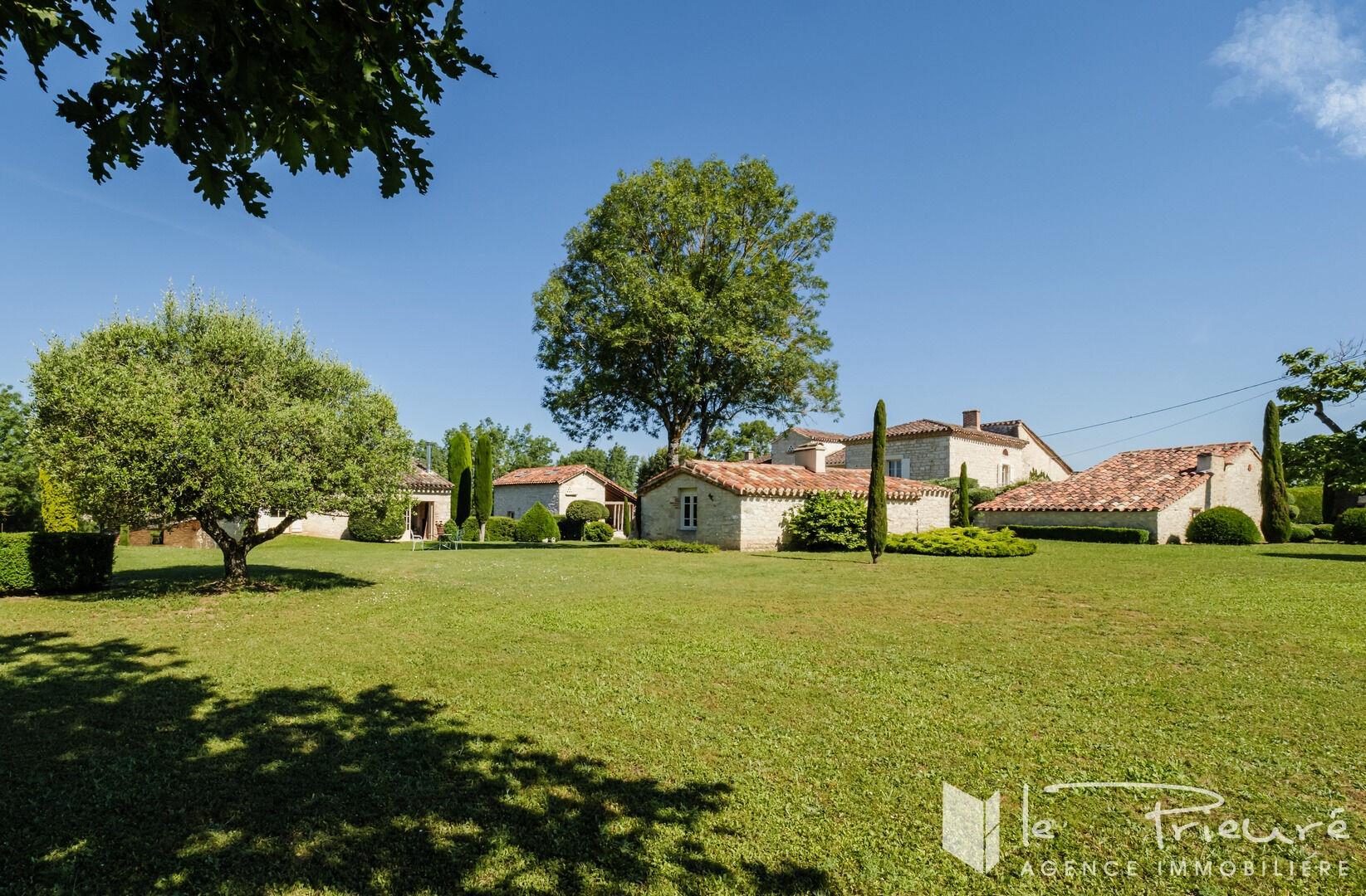 Maison à vendre, 420m², Taïx