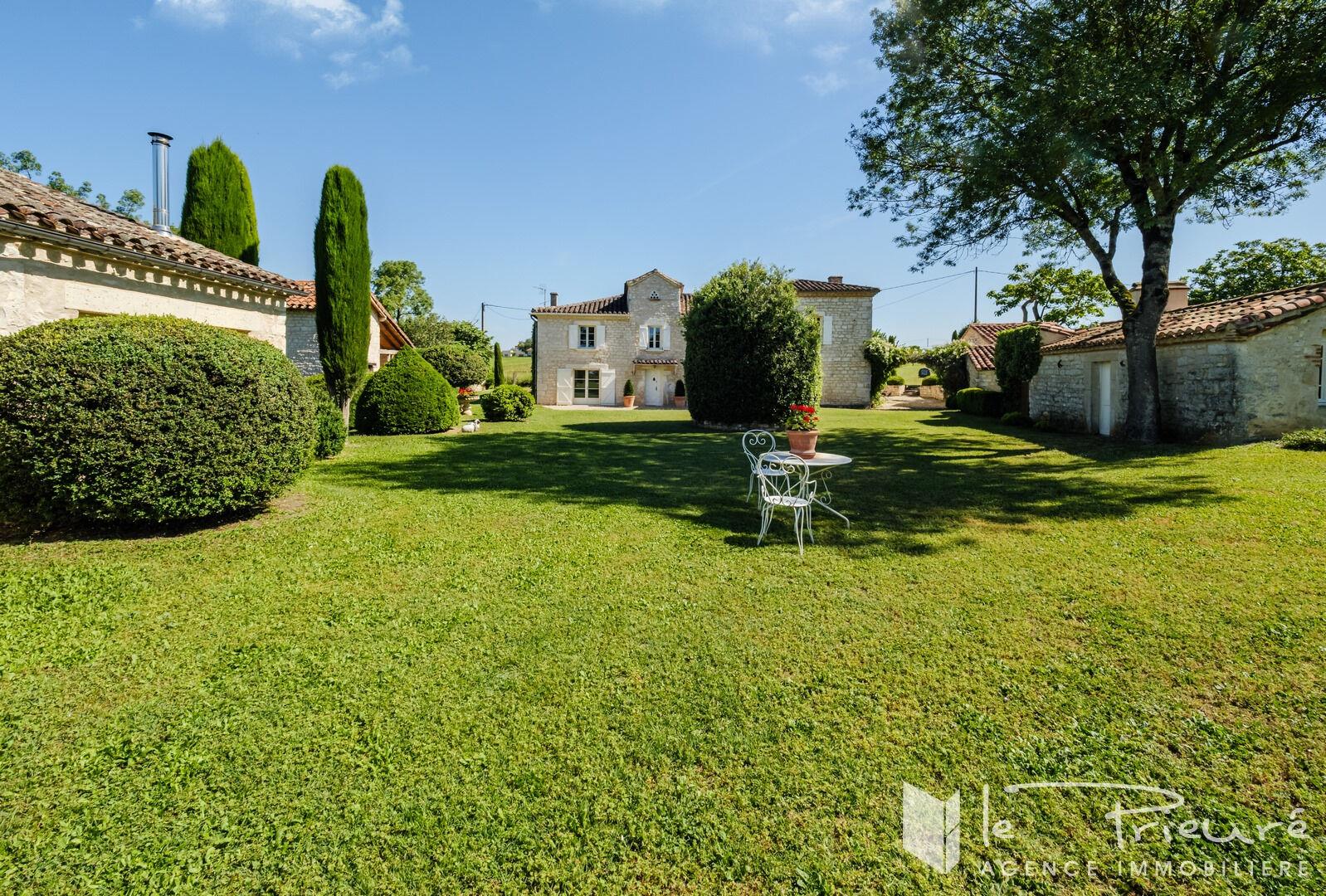 Maison à vendre, 420m², Taïx