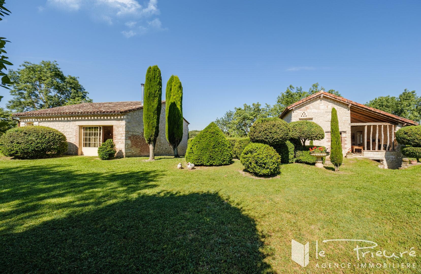 Maison à vendre, 420m², Taïx