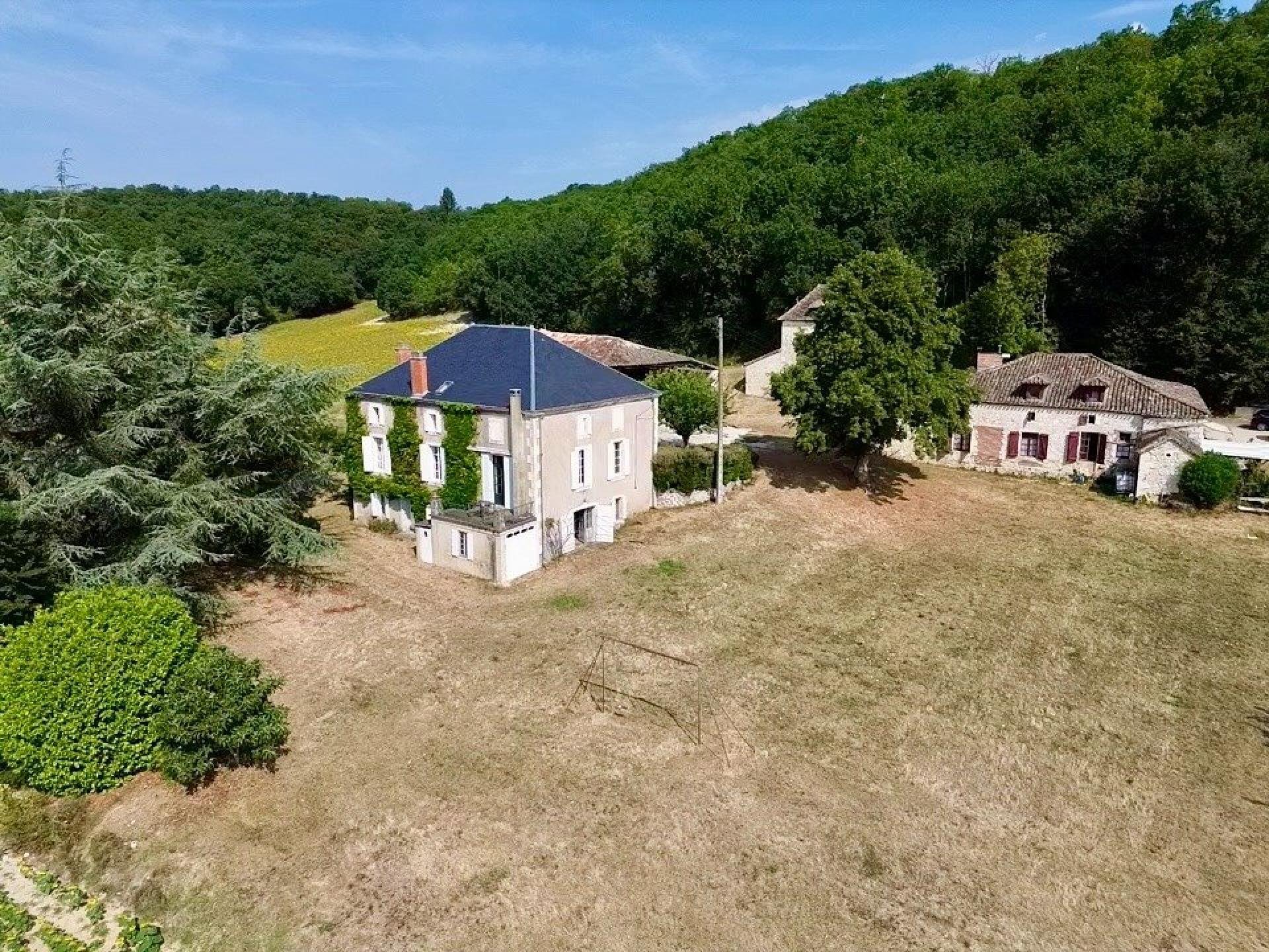 Maison à vendre, 358m², Hautefage-la-Tour