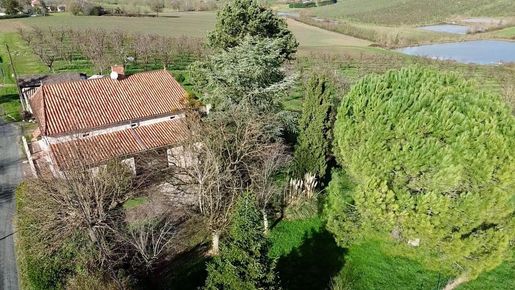 Maison 5 pièces 139 m² · à Saint-Maurice-de-Lestapel · 139 m² · 149 000 €