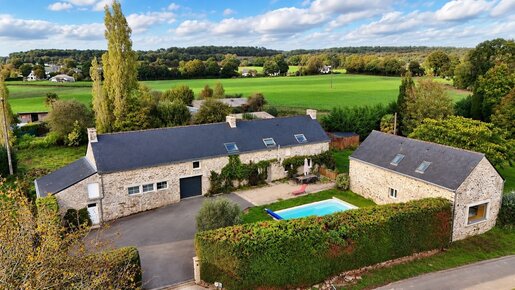 Maison 9 pièces 277 m² · à Locmaria-Grand-Champ · 277 m² · 676 000 €