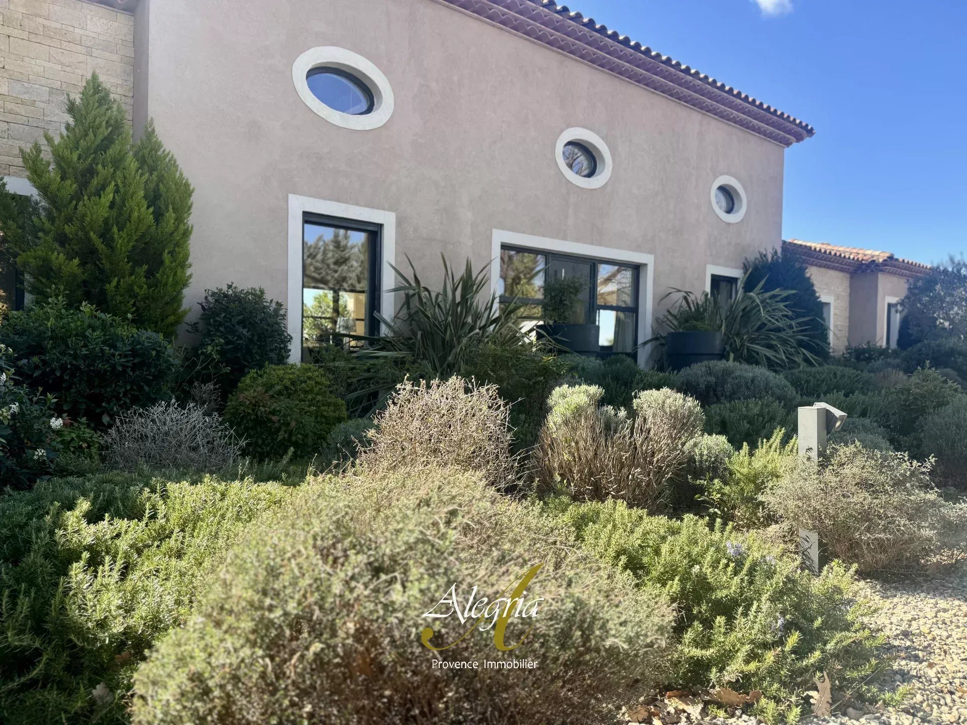 Maison à vendre, 261m², Aups