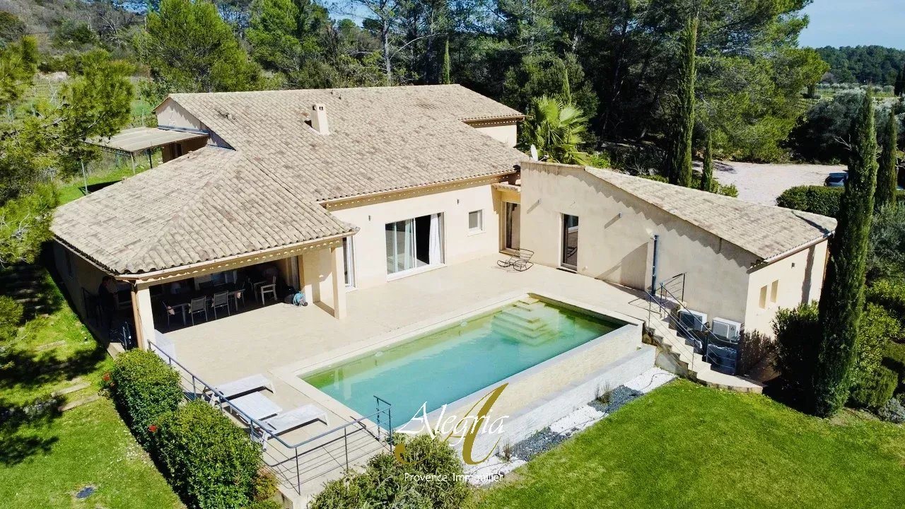 Maison à vendre, 202m², Cotignac