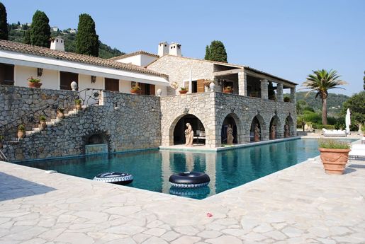 Maison 12 pièces 550 m² · à Cabris · 550 m² · 7 200 000 €