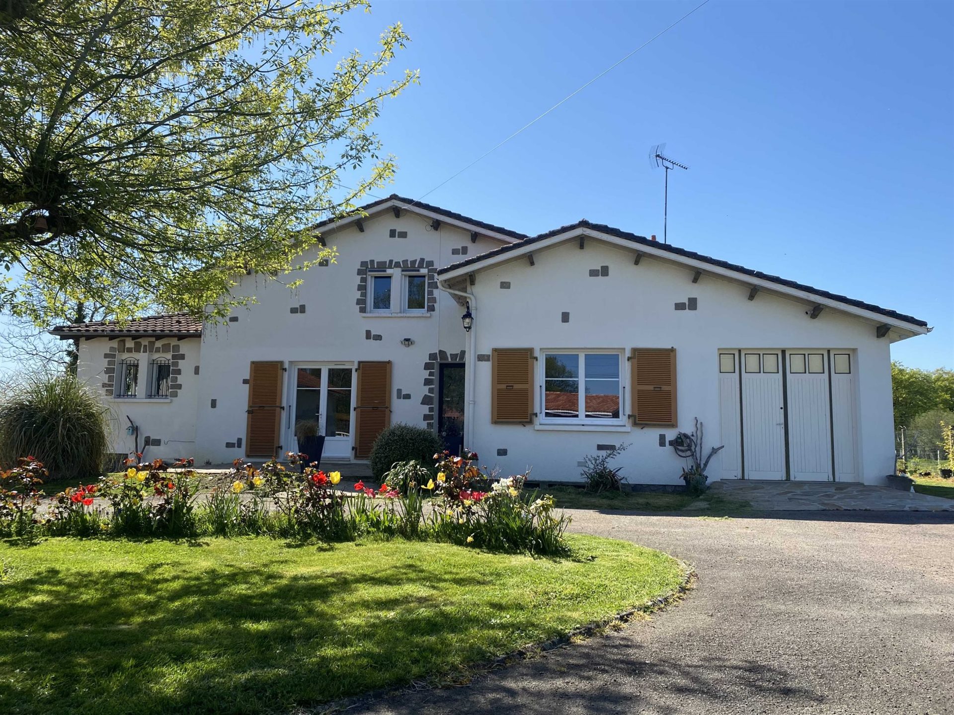 Maison à vendre, 108m², Terres-de-Haute-Charente