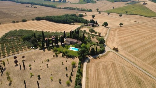 Castiglione del Lago (Perugia) photo 2